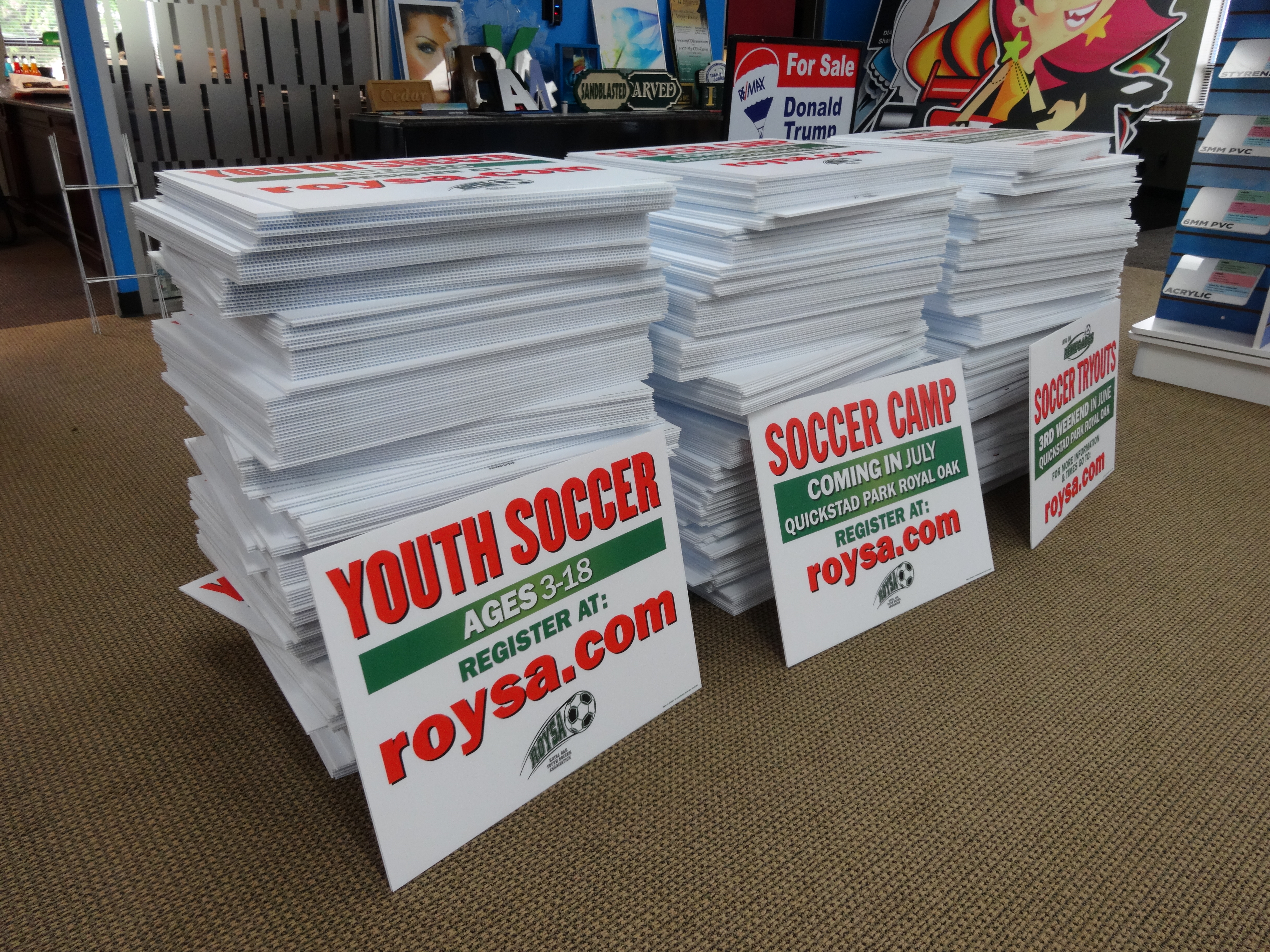 Where can I get coroplast yard signs in bulk?