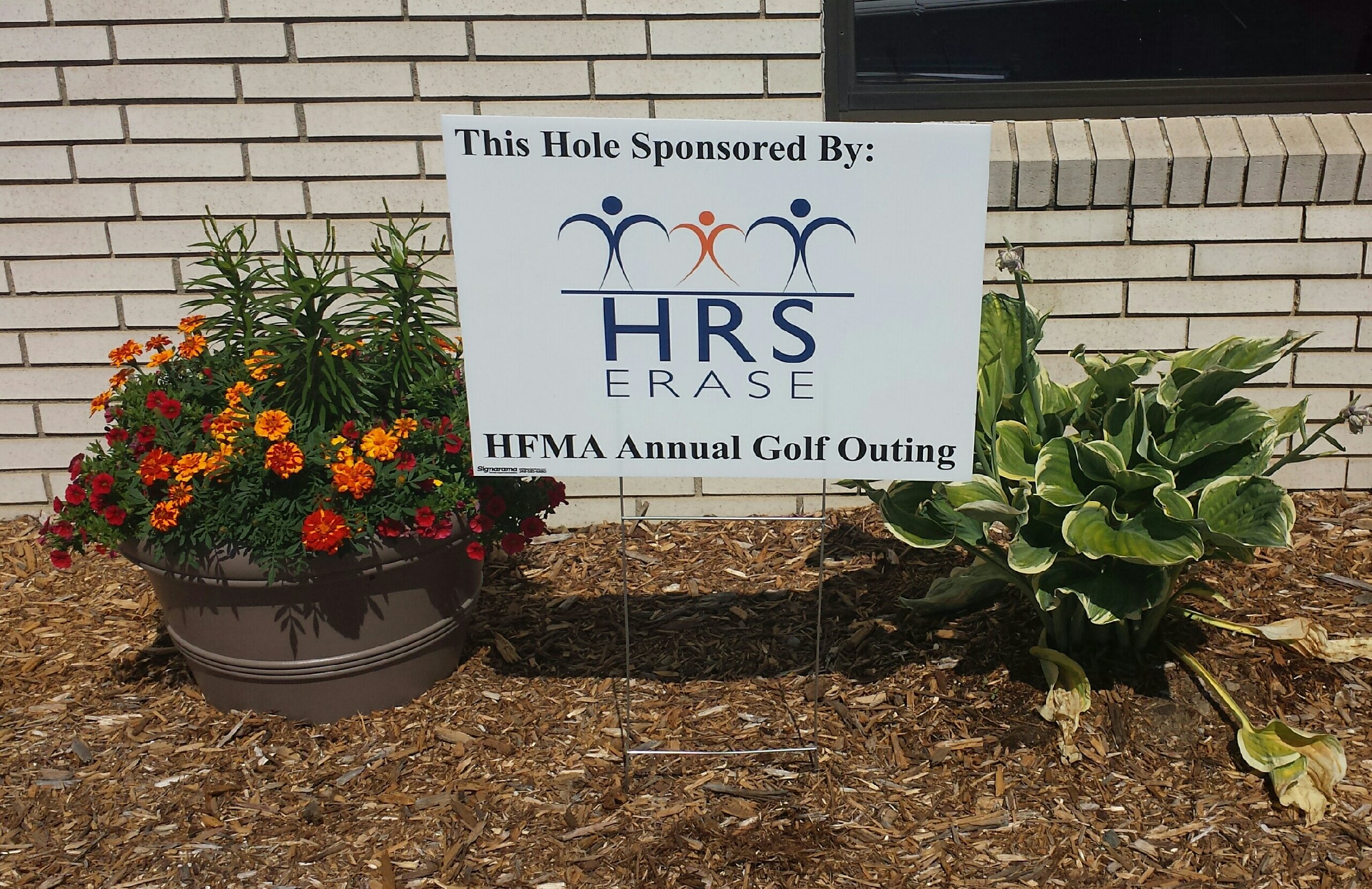 How can coroplast yard signs help direct guests to your party?