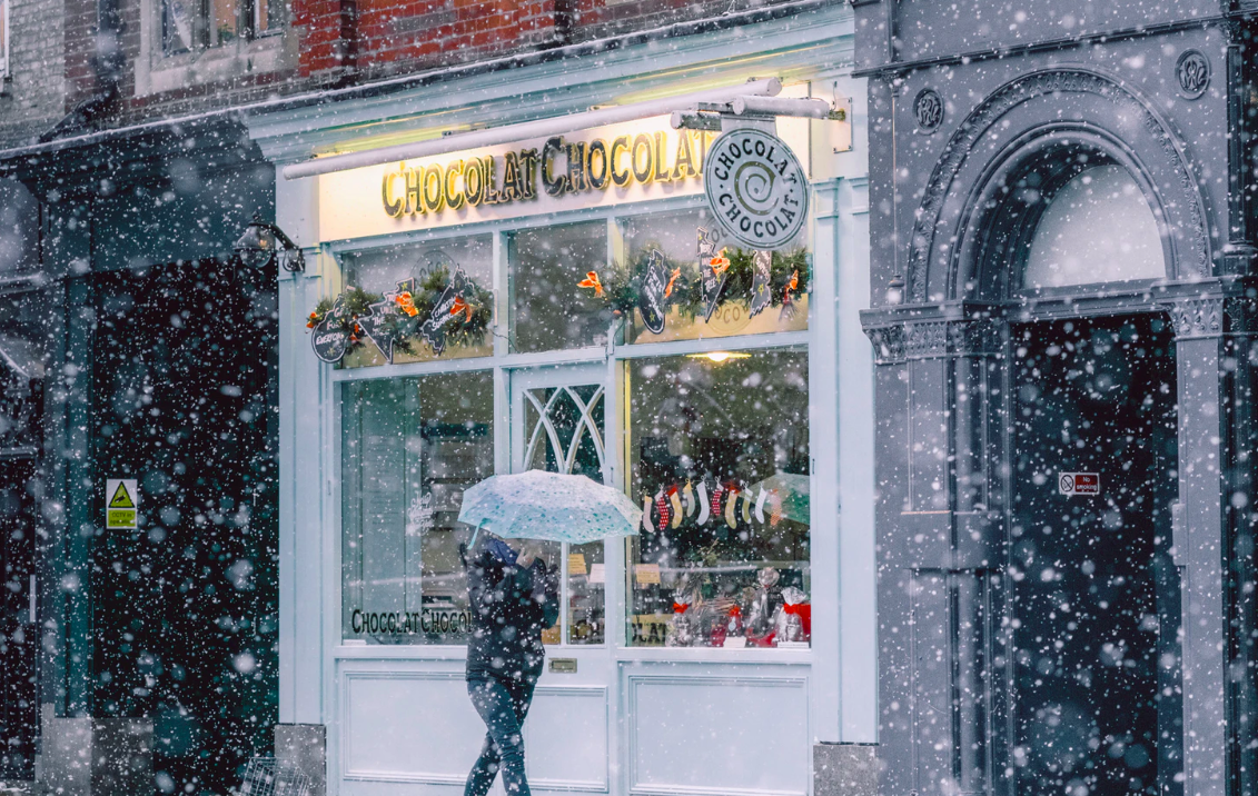 A Collection Of Holiday Signs For Fun Inspiration