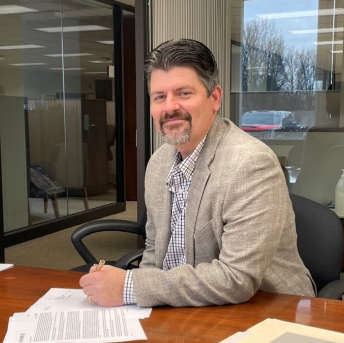 Bob Chapa nominated to join the International Sign Association’s Public Affairs Committee in 2022