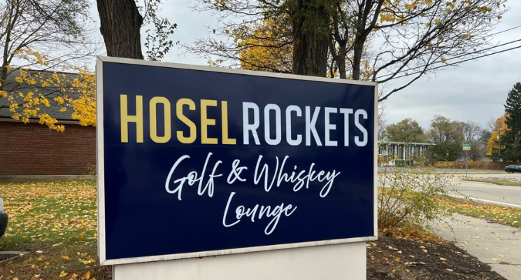 Premium Signage for a Premium Venue – The sleek, modern signage reflects the upscale atmosphere of Hosel Rockets, welcoming guests with style.

