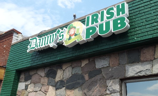 Danny's Irish Pub